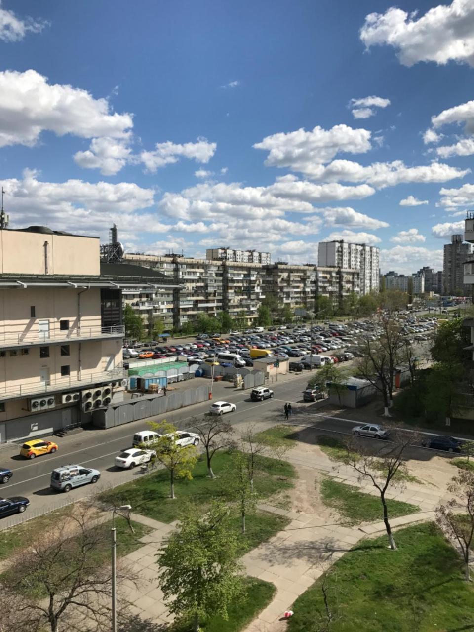 Obolon Metro Station Leilighet Kiev Eksteriør bilde
